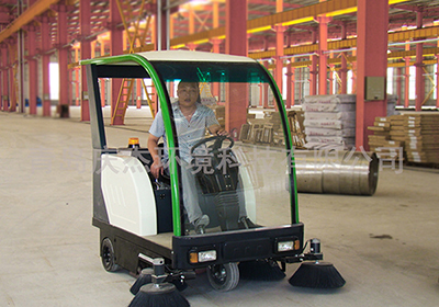 購(gòu)買電動(dòng)掃地車選對(duì)廠家很關(guān)鍵青島掃地車廠家