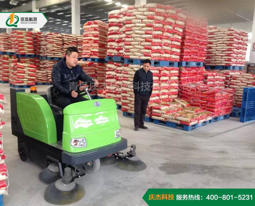 為什么電動清掃車越來越被企業(yè)認可？
