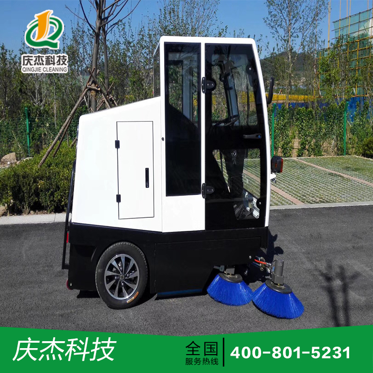 電動(dòng)掃地車